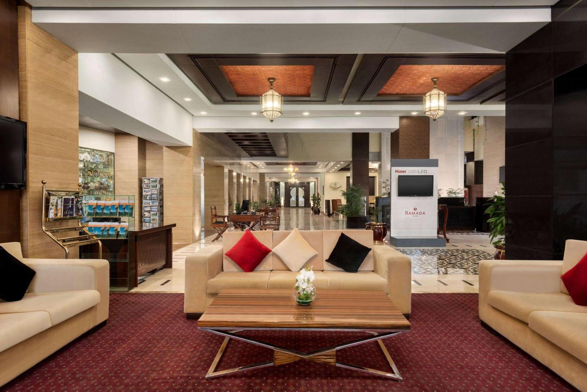 Ramada By Wyndham Islamabad Exterior photo